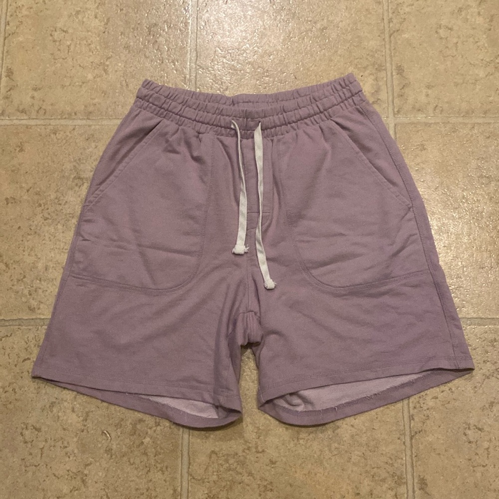Men’s purple/ mauve shorts